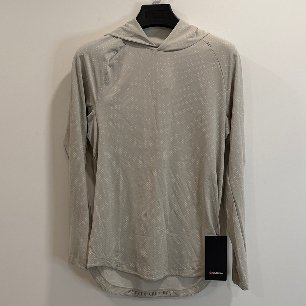 lululemon athletica Light Gray Hooded Long Sleeve Pull-Over